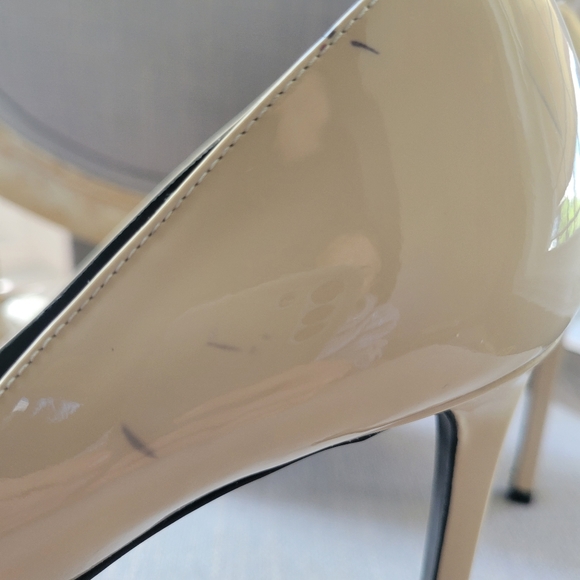 SAINT LAURENT classic heels in nude - Picture 10 of 14